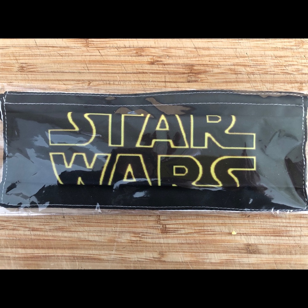 2 Star Wars masks